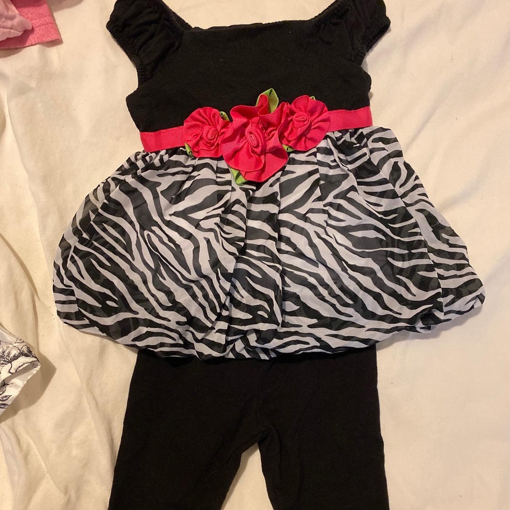 SIZE 12 MONTHS SWEET HEART ROSE BABY GIRLS SPRING OUTFIT SET LOT1080